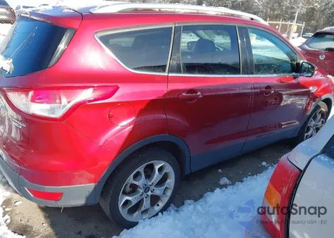 2016 Ford Escape Titanium из США, поврежденный, VIN 1FMCU9J97GUB84869